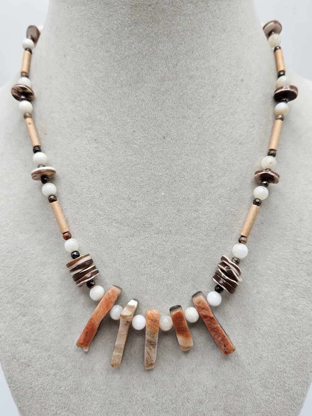 VINTAGE Mother of Pearl Abalone Bamboo Boho Bohemian Style Beaded Necklace